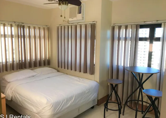 2 Bedroom At Midpoint Residences With View