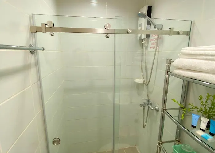 Apartment 2 Bedroom At Midpoint Residences With View *
